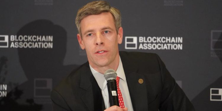 U.S. Regulator Pushes Back on Banks Fighting Crypto’s Pursuit of Trust Charters