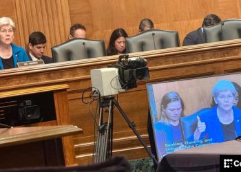 U.S. Senate’s Warren asks for Trump-tied crypto probe as market structure bill drags