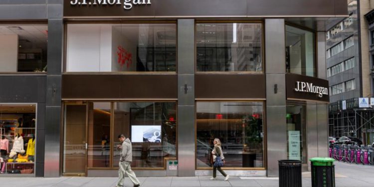 Coinbase (COIN), Bullish (BLSH) Galaxy (GLXY) may benefit from JPMorgan’s crypto moves