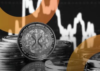 Altcoins Defy Bitcoin Slump as XRP, Solana Notch Double-Digit Gains